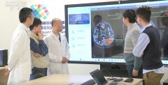社康大夫他前去上级病院进一步查抄当前再